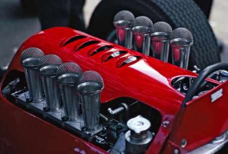 65MC-Ferrari01