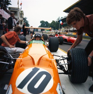 68FR-McLaren-08