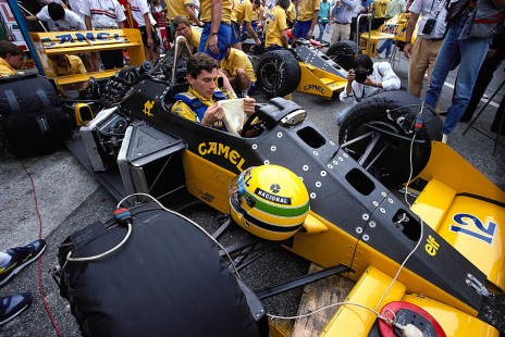 87IT-Senna3