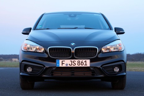 BMW-218i-AT-2015-06