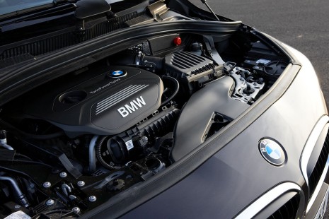 BMW-218i-AT-2015-34