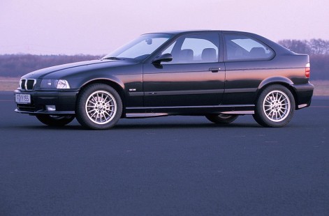 BMW-318ti_compact-1994-03