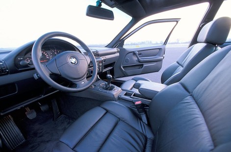 BMW-318ti_compact-1994-14
