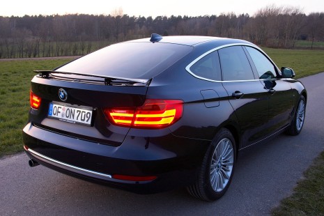 BMW-320d-GT-2015-12