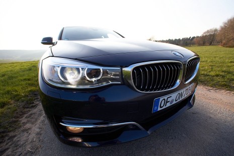 BMW-320d-GT-2015-15