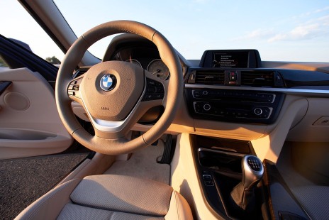 BMW-320d-Limo-2012-18