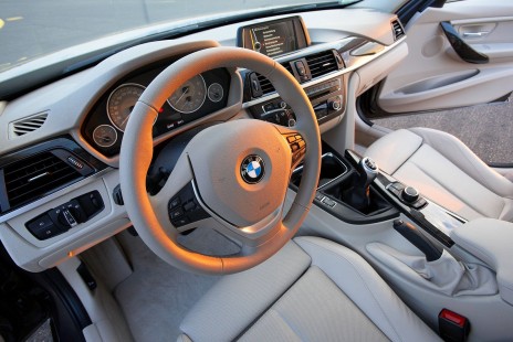 BMW-320d-Limo-2012-19