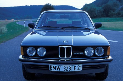 BMW-323i-1978-03