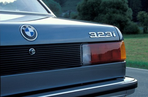 BMW-323i-1978-19