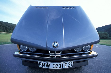 BMW-323i-1978-23