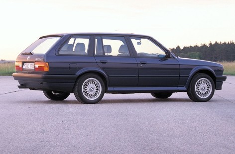 BMW-325iXtouring-1985-10