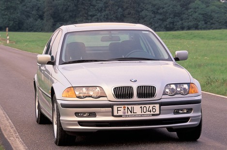 BMW-328i-1998-04