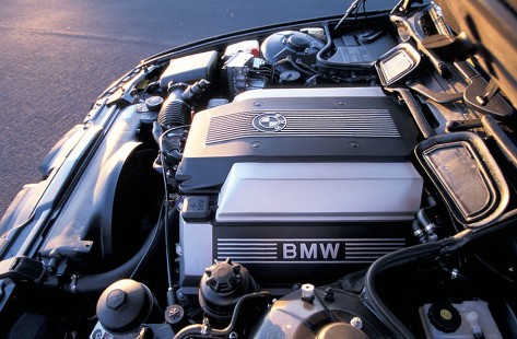 BMW-740i-1996-17