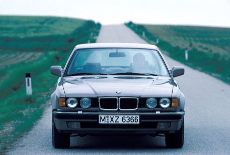 BMW-750iL-1987-04