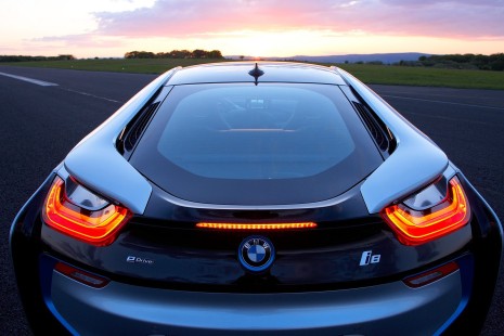 BMW-i8-2015-24