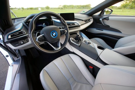 BMW-i8-2015-55