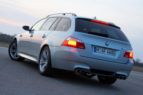 BMW-M5-Touring-2009-22