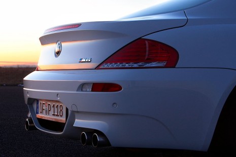 BMW-M6-Coupe-2008-32