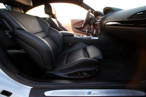 BMW-M6-Coupe-2008-40