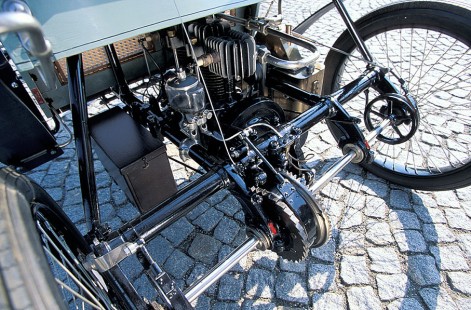 BMW-Wartburg-Motorwagen-1898-16