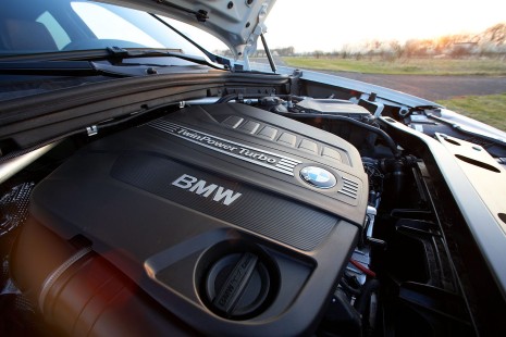 BMW-X4-35d-2015-34