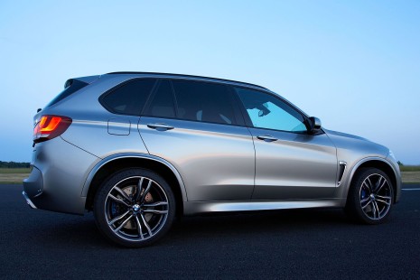 BMW-X5M-2015-12