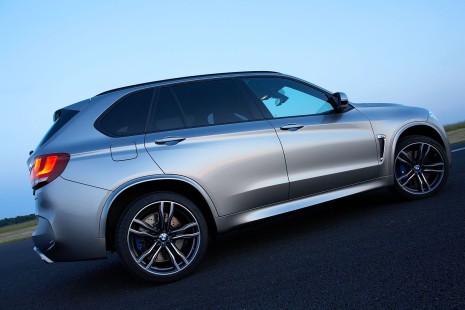 BMW-X5M-2015-13