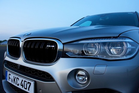 BMW-X5M-2015-24