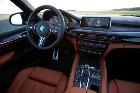 BMW-X5M-2015-42