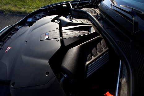 BMW-X5M-2015-43