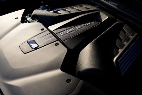 BMW-X5M-2015-45