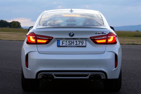 BMW-X6M-2015-04
