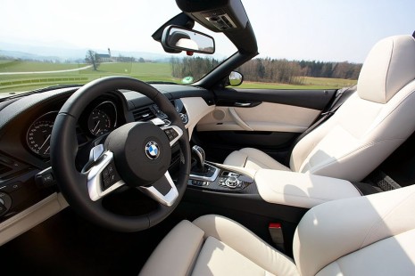 BMW-Z4-Road-35i-2009-110
