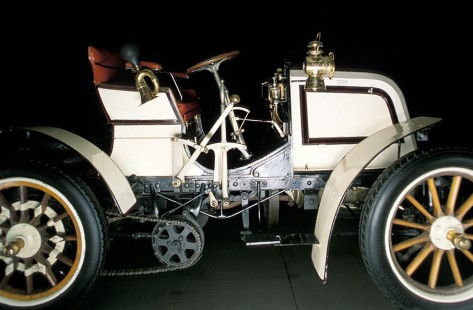 MB-Daimler-Phoenix-Rennwagen-1899-001