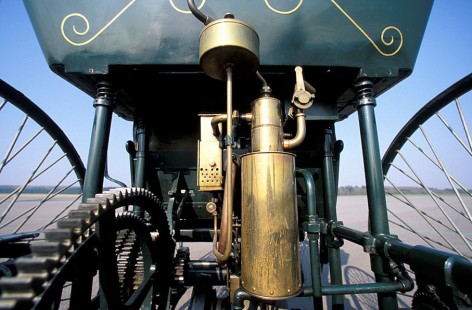 MB-Daimler-Stahlradwagen-1889-006