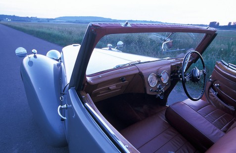 Triumph-Roadster-1949-28